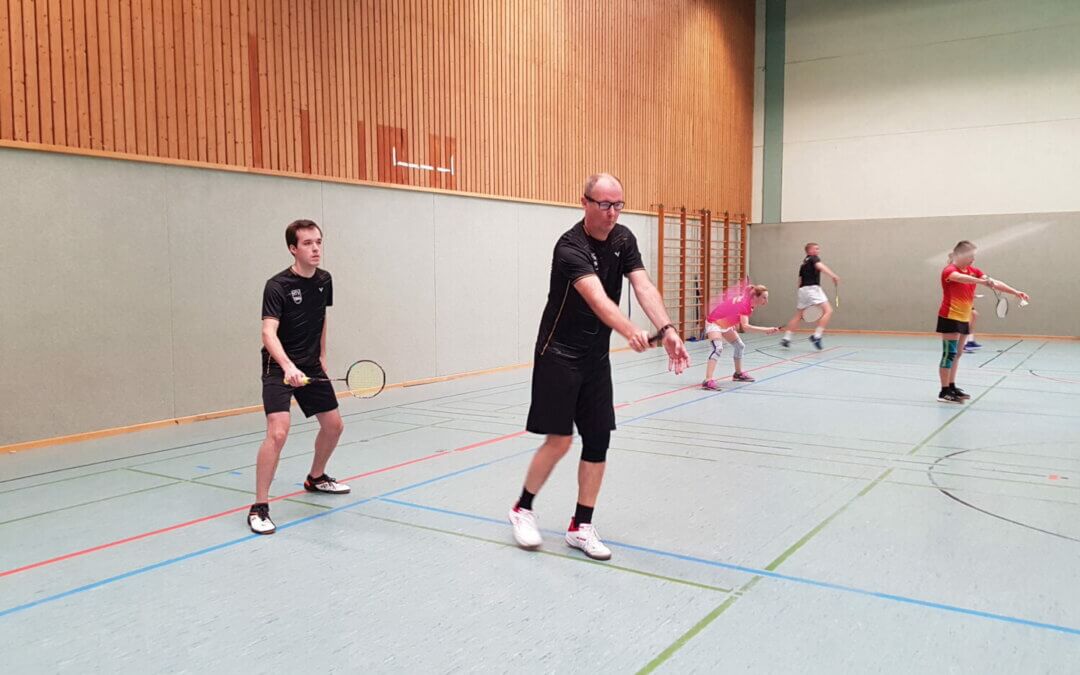 Chancenlos, aber auch erfolgreich – Badminton-Teams starten in die neue Runde